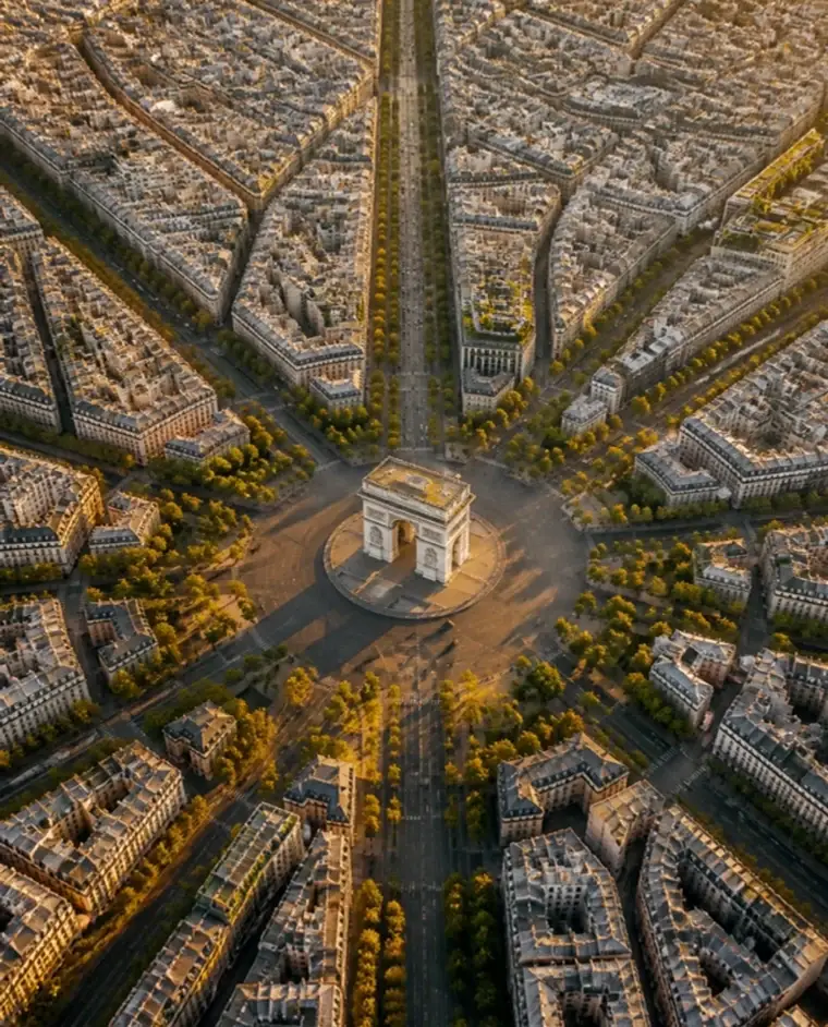 Vista aérea do Arco do Triunfo, em Paris